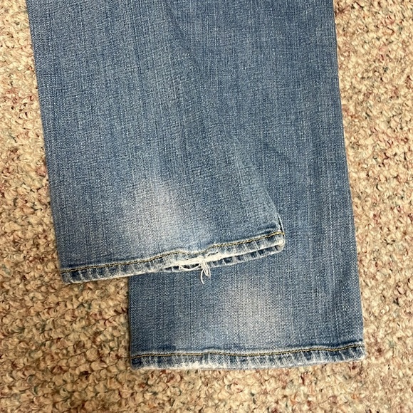 Armani distressed jeans with embellished back pocket size 29 by 34 - Picture 15 of 16